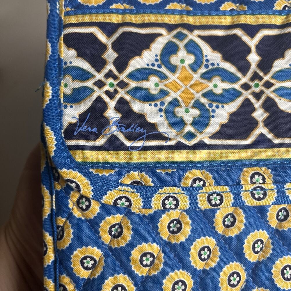 Vera Bradley Out To Lunch Riviera Blue Hook Loop Closure Plastic Lined Lunchbox - Picture 5 of 10